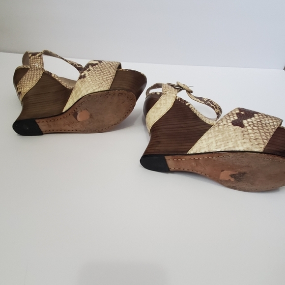 Alice + Olivia  platform sandal. Sz 40. Snakeskin Joyce style - Picture 3 of 11